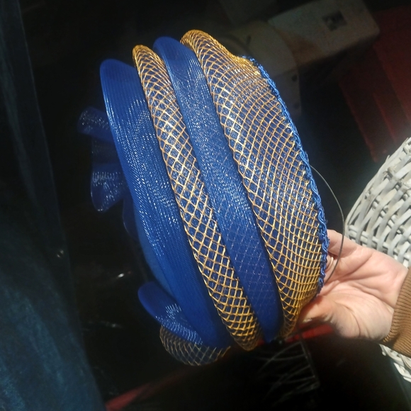 Elegant Blue and Gold Women\'s Fascinator main image 4